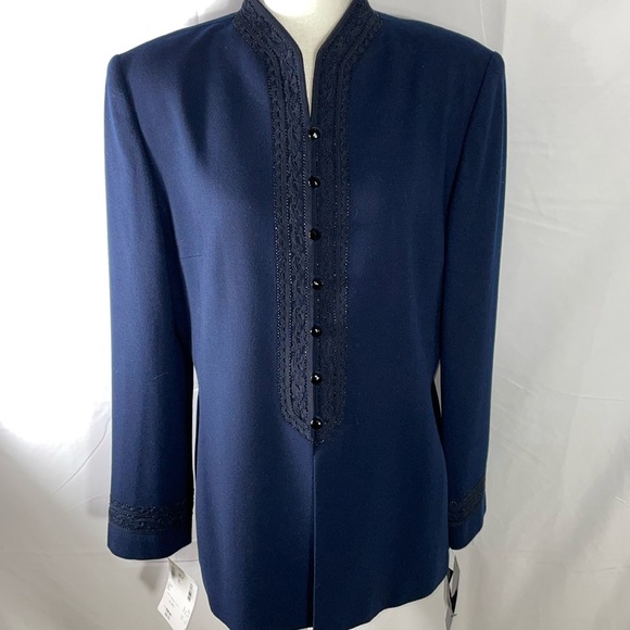 Kasper Jackets & Blazers - NWT. Kasper Two piece Skirt Suit.